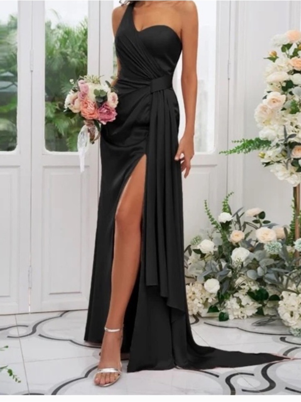 Elegant Black One-Shoulder Evening Gown with Side Drape and High Slit